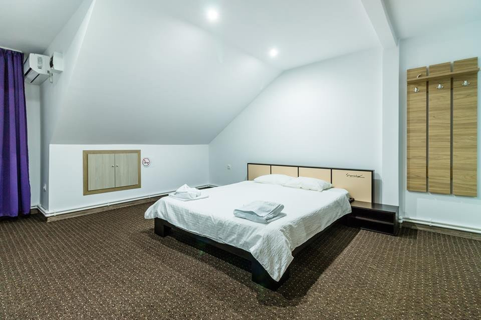 Casa Dinii主图
