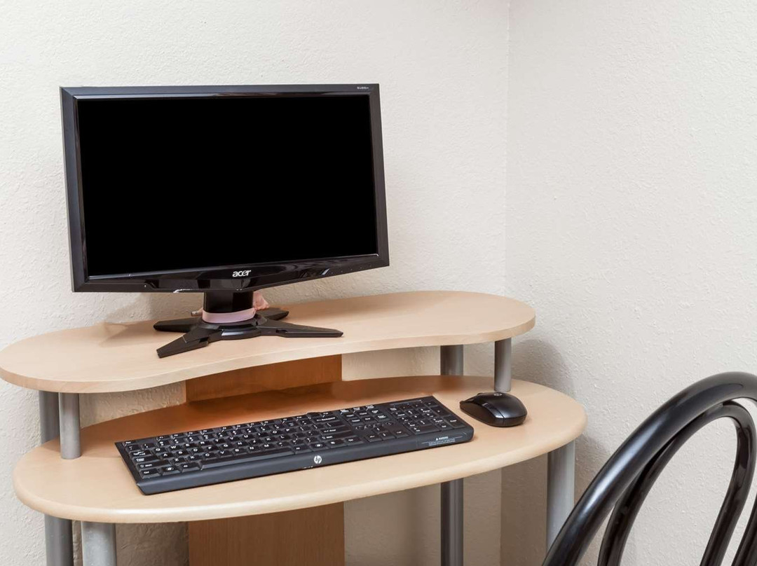 Super 8 by Wyndham Lincoln主图