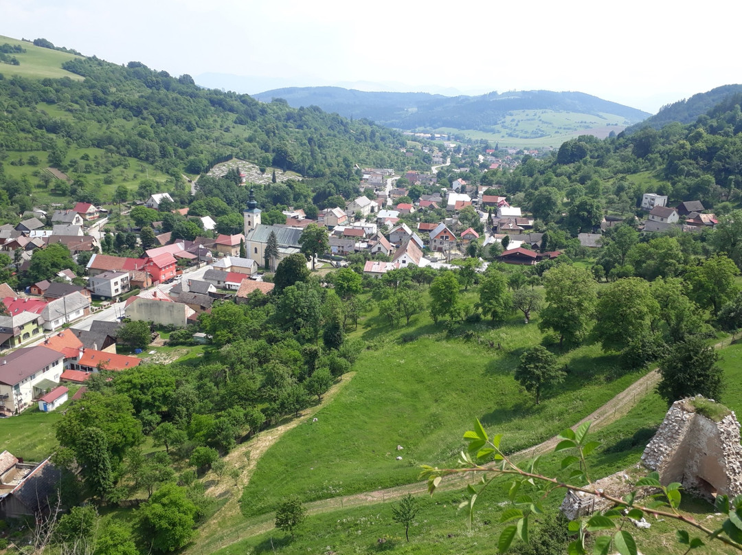 Potec旅游景点-Lednica Castle