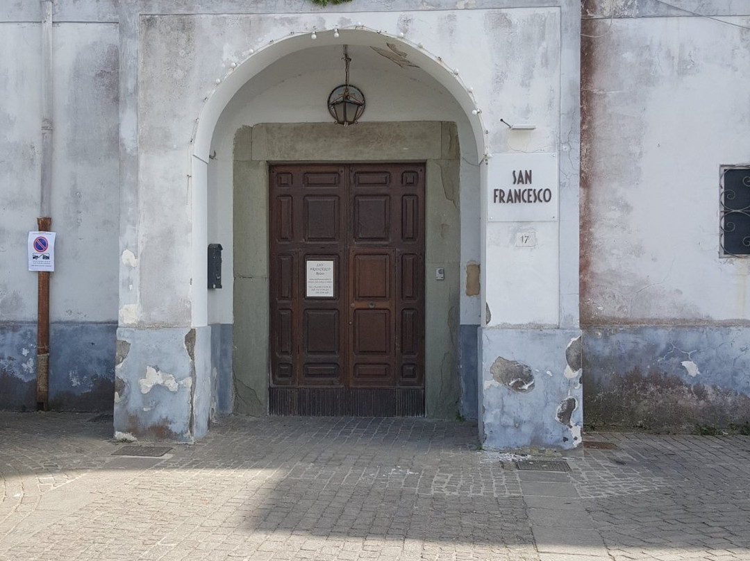 Santuario della Madonna della Lobra-马萨卢布伦塞必去景点