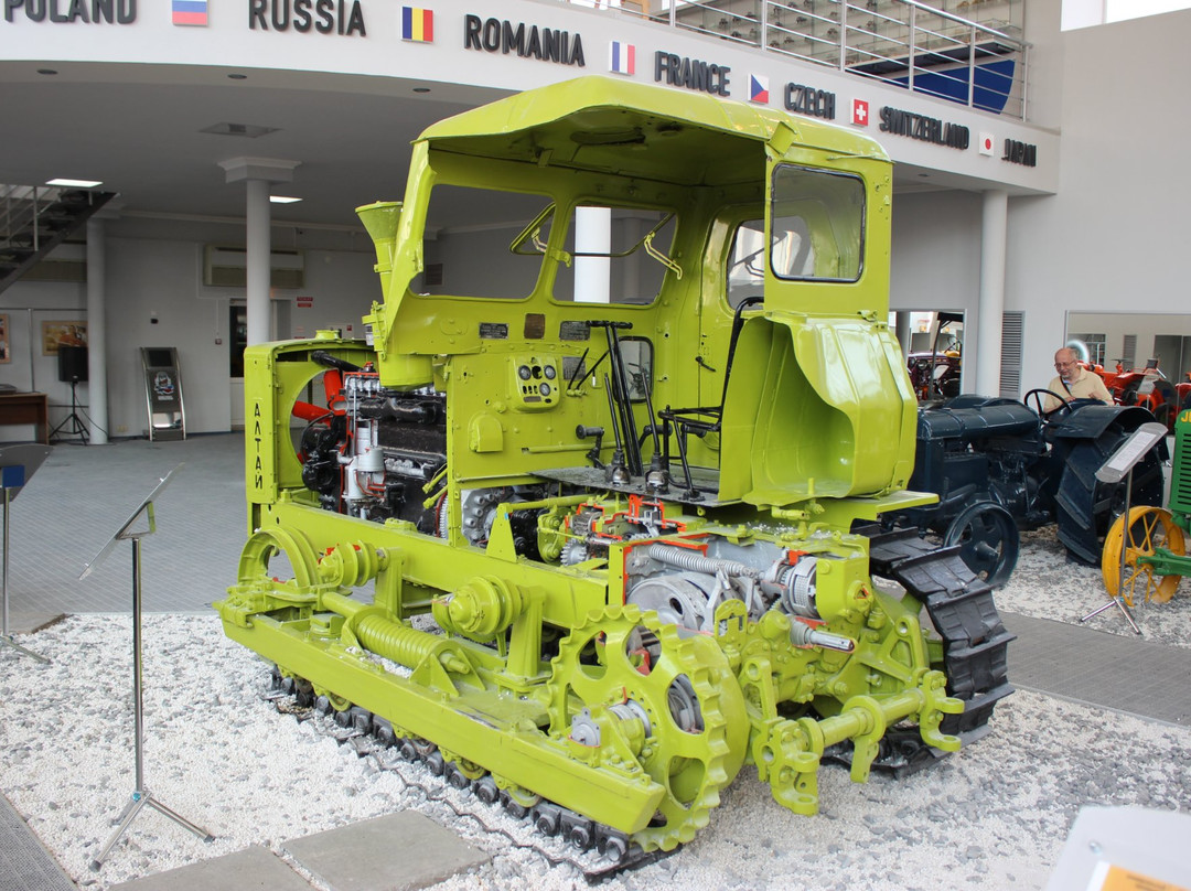 Cheboksary旅游景点-Scientific and Technical Museum of History of A Tractor