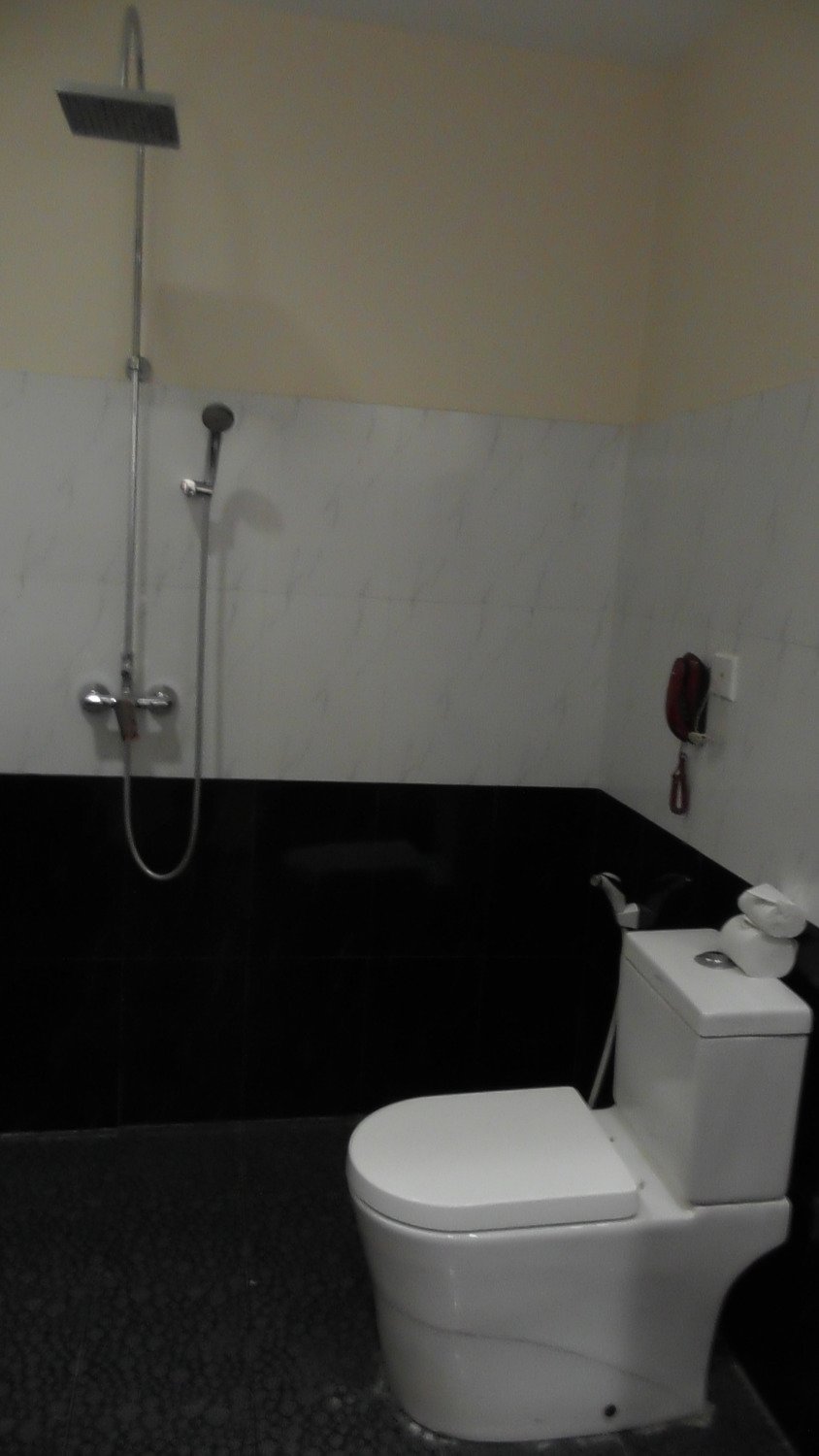 Shwe Poe Eain Hotel-浴室
