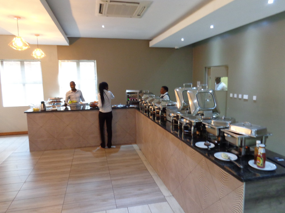 Woodlane Hotel主图