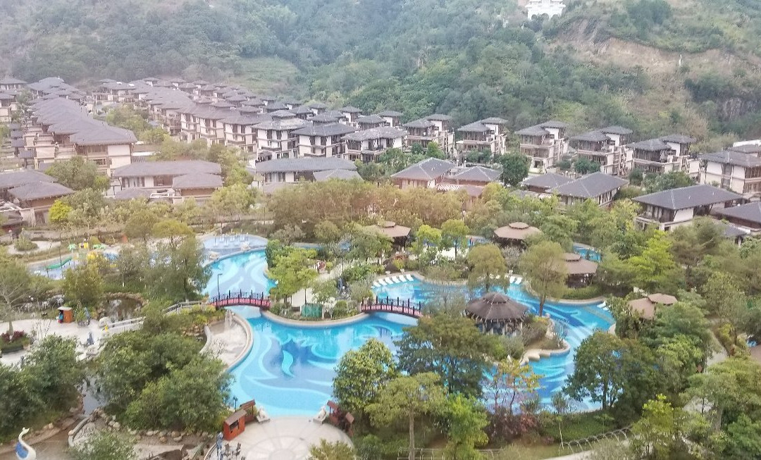 丰顺鹿湖温泉假日酒店主图