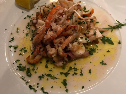 Marienmuenster餐馆和美食-Tullio Ristorante