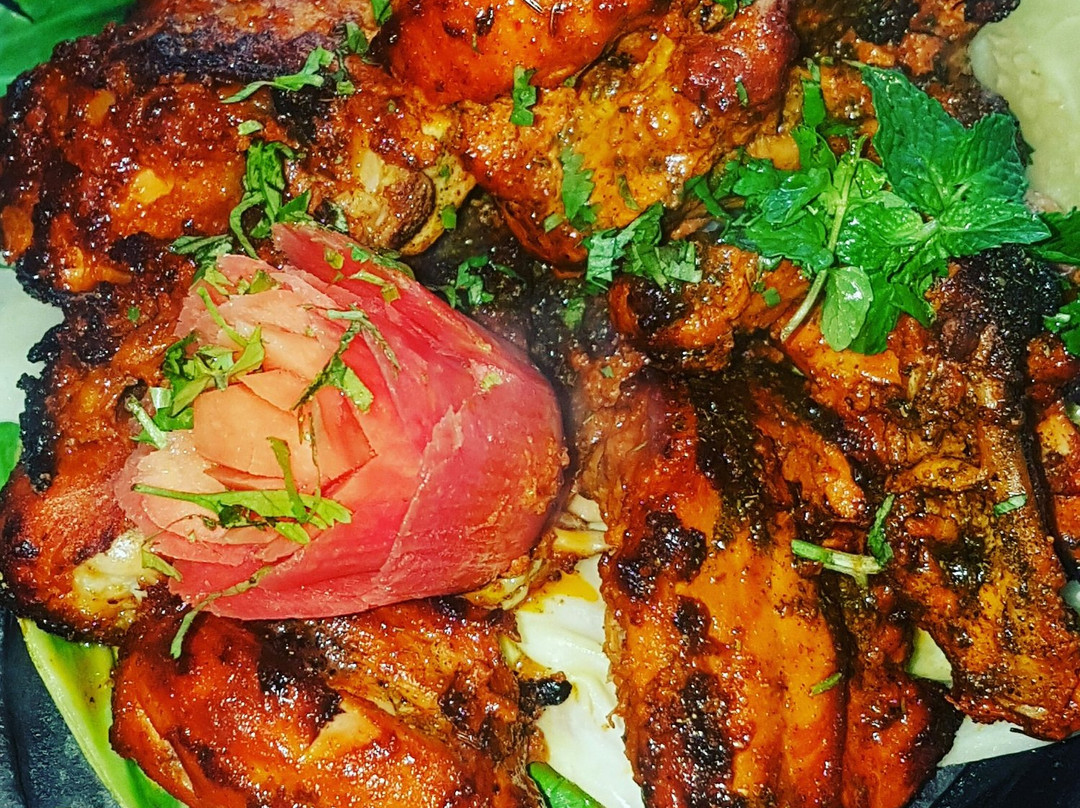 The Forest View Hotel主图