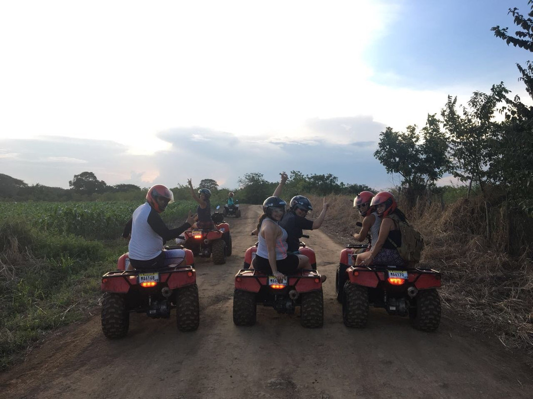 Pempos 4Wheels景点图片