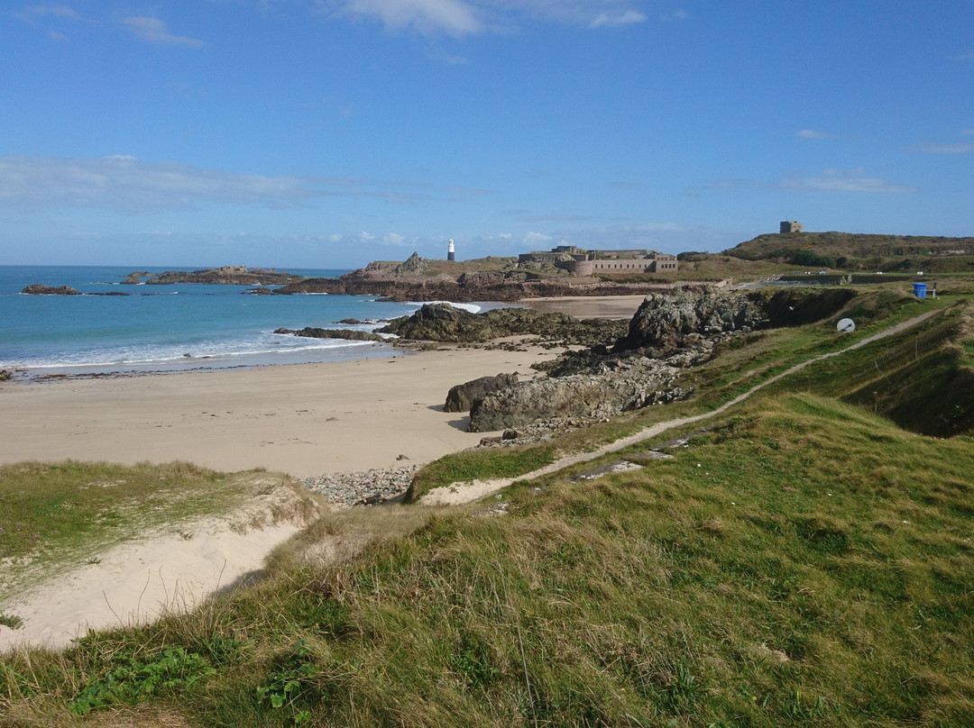 Alderney Coastal Path景点图片