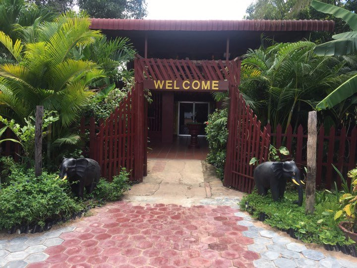 Phumi Khna餐馆和美食-Khmer Wooden House Restaurant