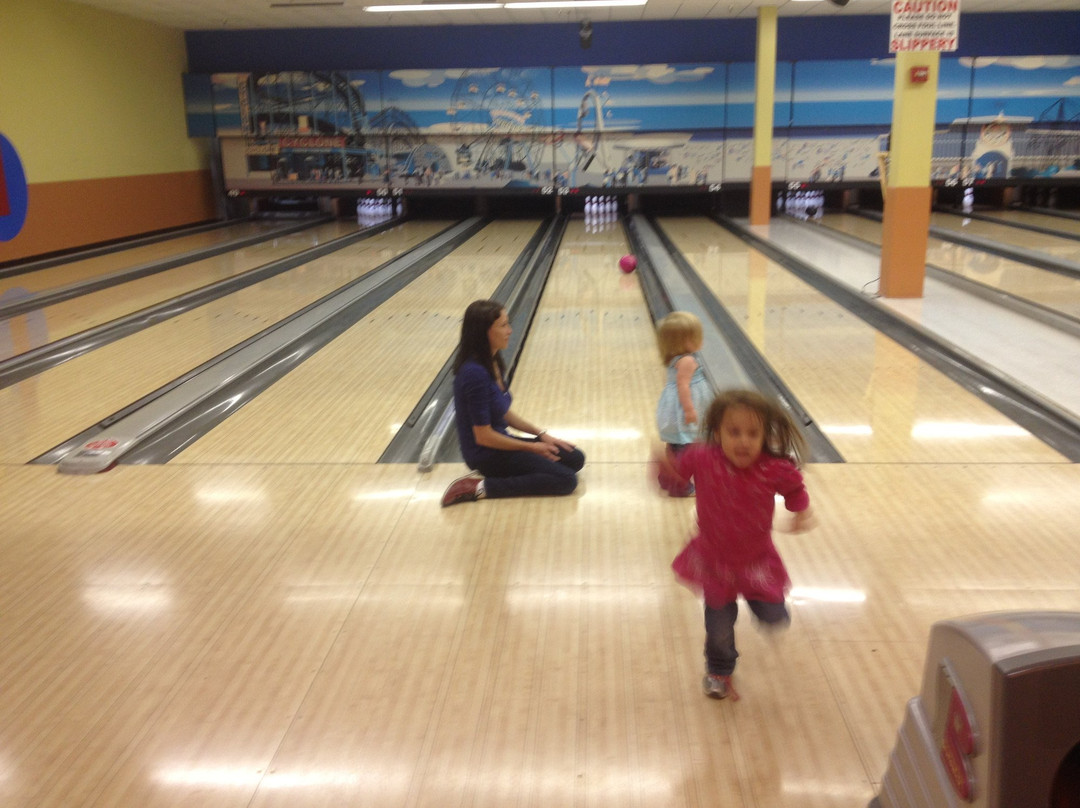 Boardwalk Bowl Entertainment Center-奥兰多必去景点