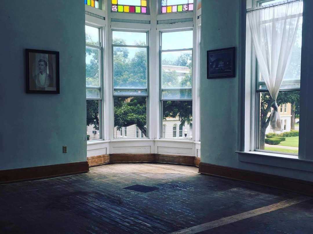 The Uvalde Grand Opera House-Uvalde必去景点