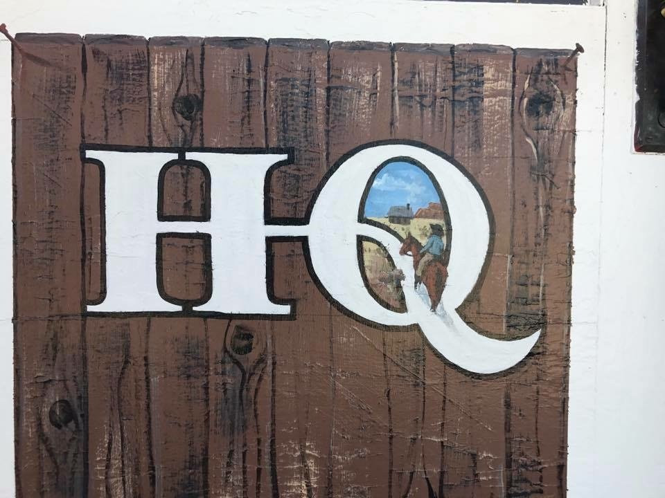 Bell Ranch餐馆和美食-Headquarters Restaurant