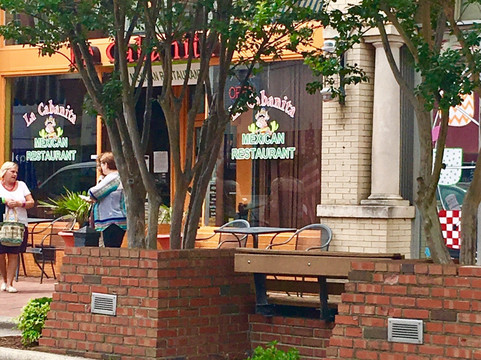 Macclesfield餐馆和美食-Mi Cabana