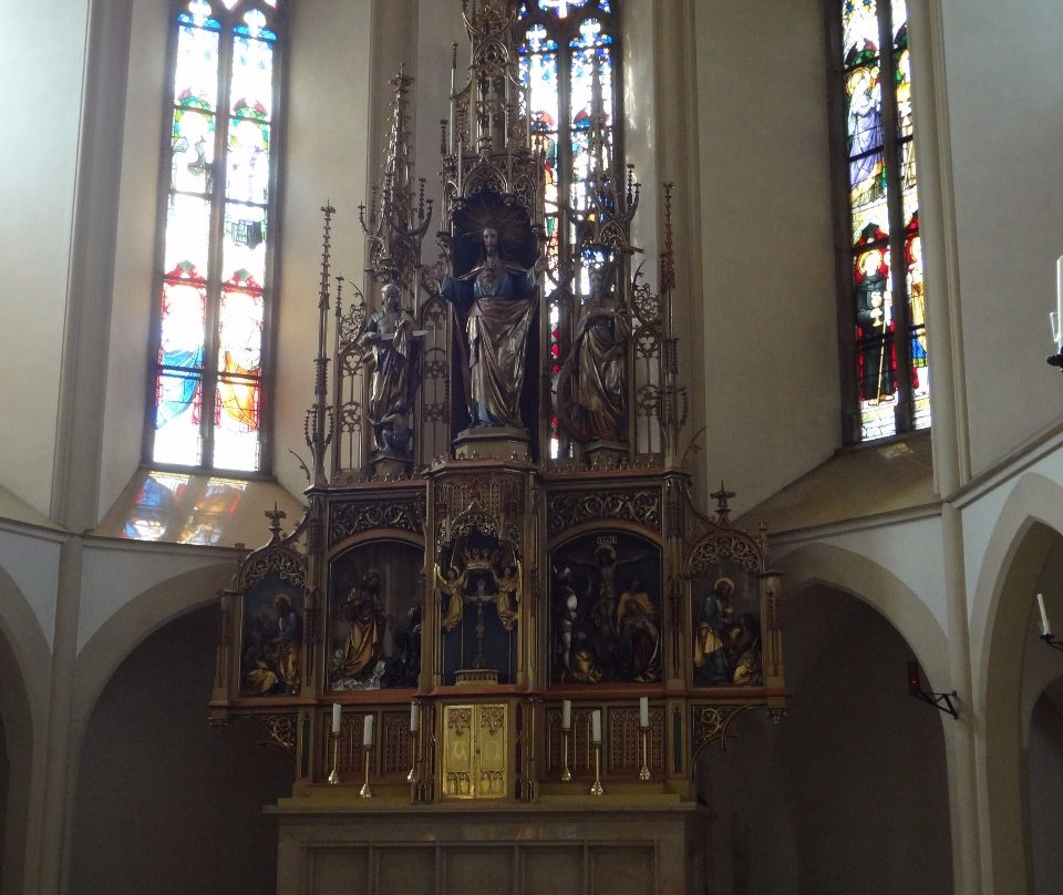 Römisch-katholische Kirche - Herz Jesu-Laufen必去景点