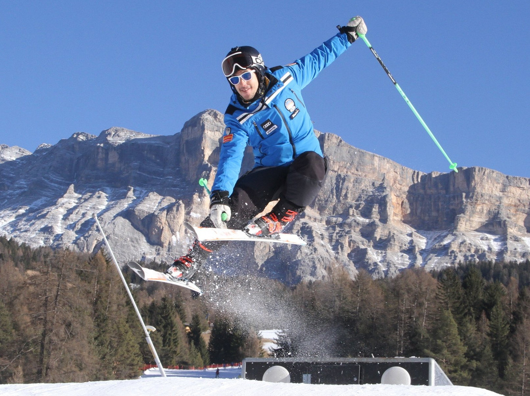 Scuola Sci&Snowboard Badia Pedraces-巴迪亚必去景点