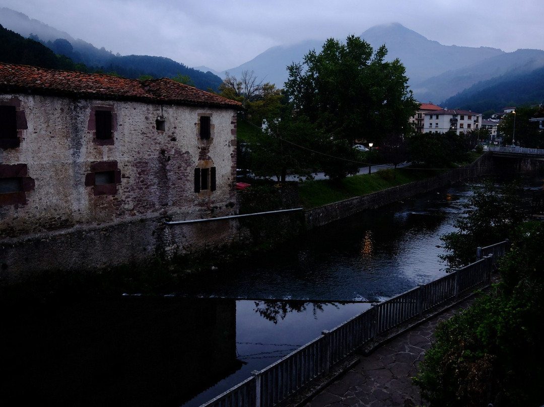 Hostal Ameztia主图