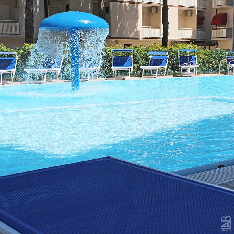 Piscina Riscaldata Buratti-Pinarella必去景点