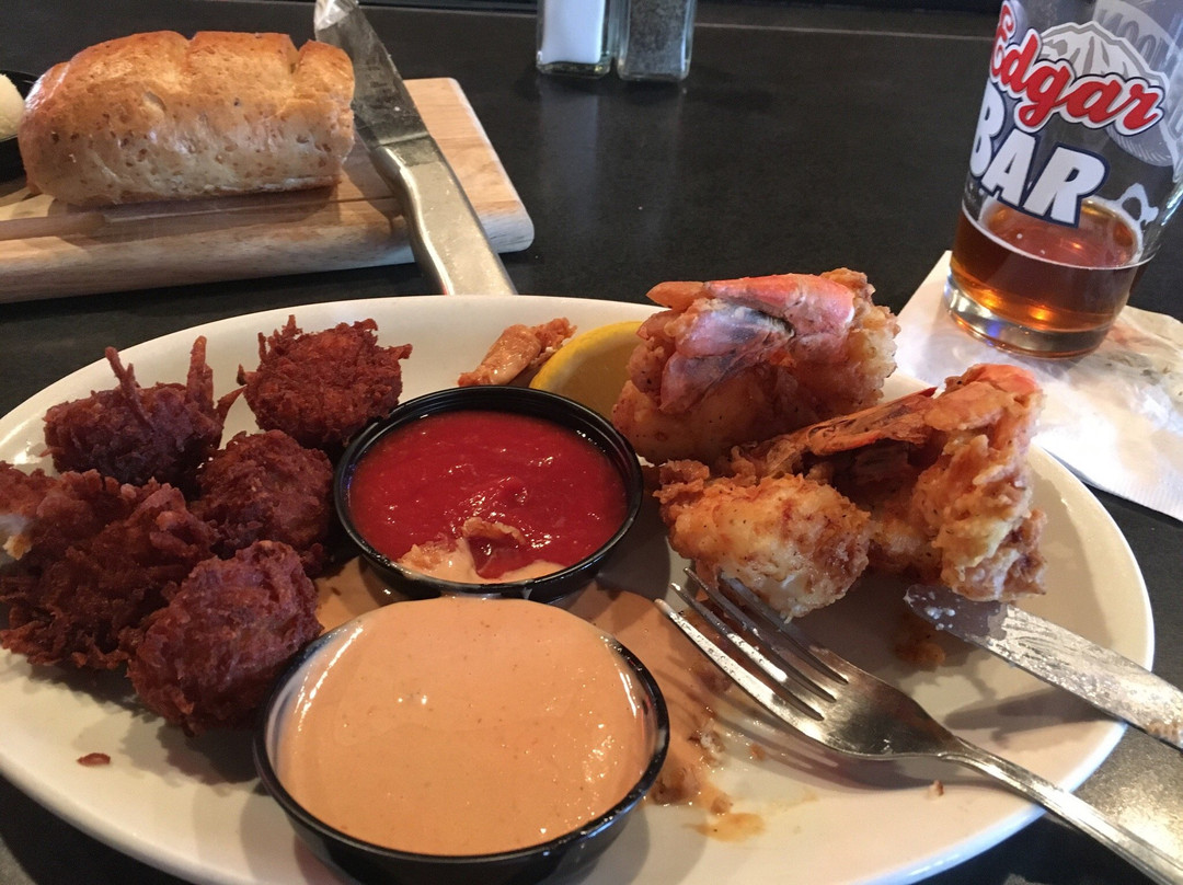 Joliet餐馆和美食-Edgar Bar