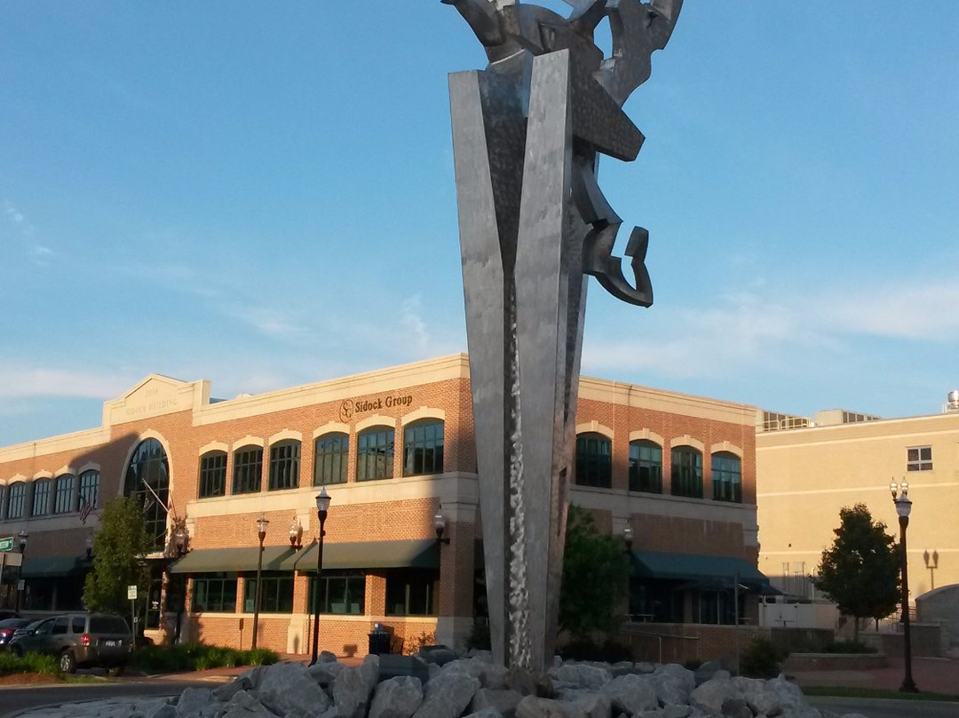 Downtown Muskegon Public Art景点图片