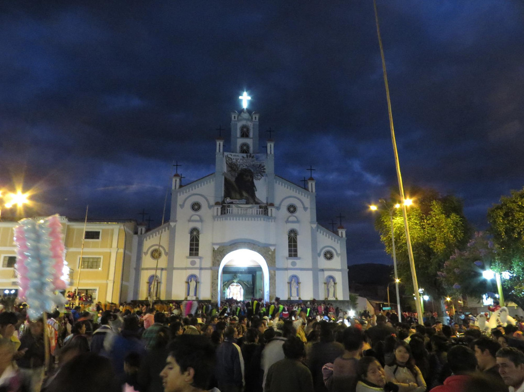 Iglesia La Soledad-瓦拉斯必去景点
