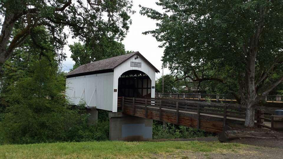 Antelope Creek Bridge-Eagle Point必去景点