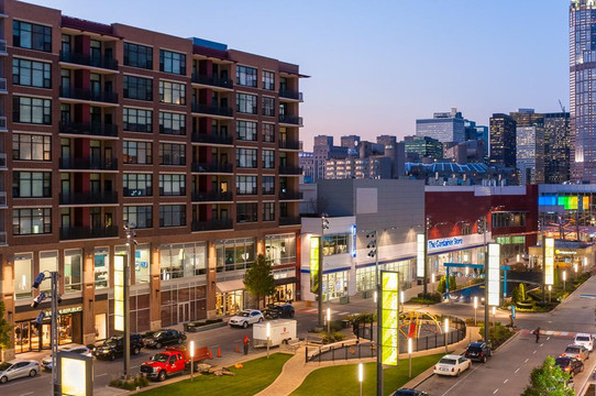 Roosevelt Collection Shops-芝加哥必去景点