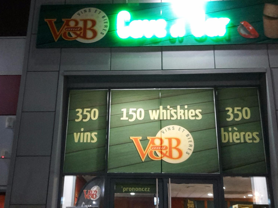 V and B景点图片