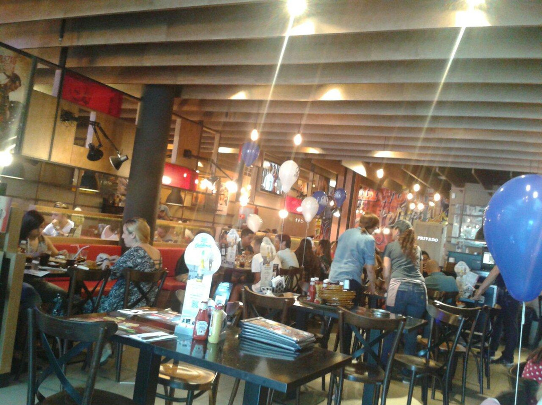 Foster's Hollywood