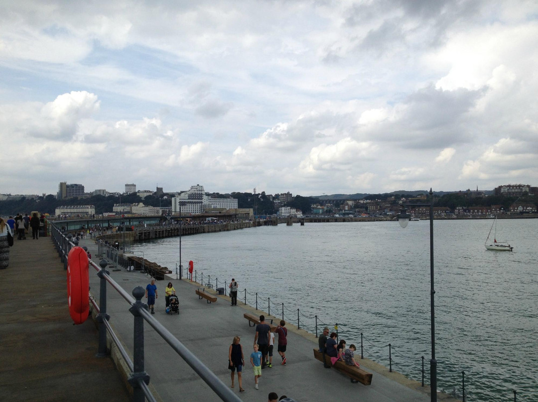 Folkestone Harbour Arm-福克斯通必去景点