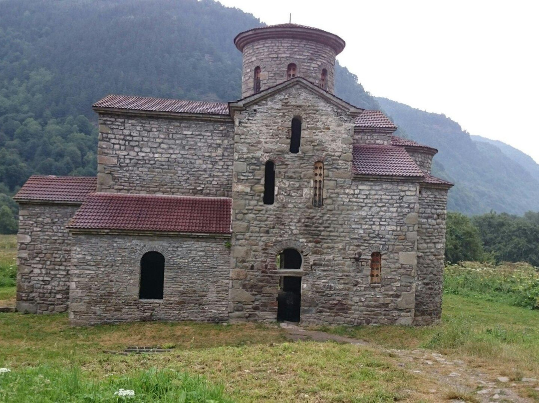 Middle Zelenchuk Temple景点图片