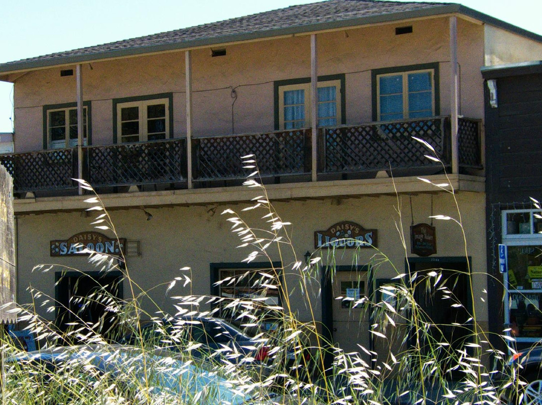 San Juan Bautista餐馆和美食-Daisy's Bar and Saloon