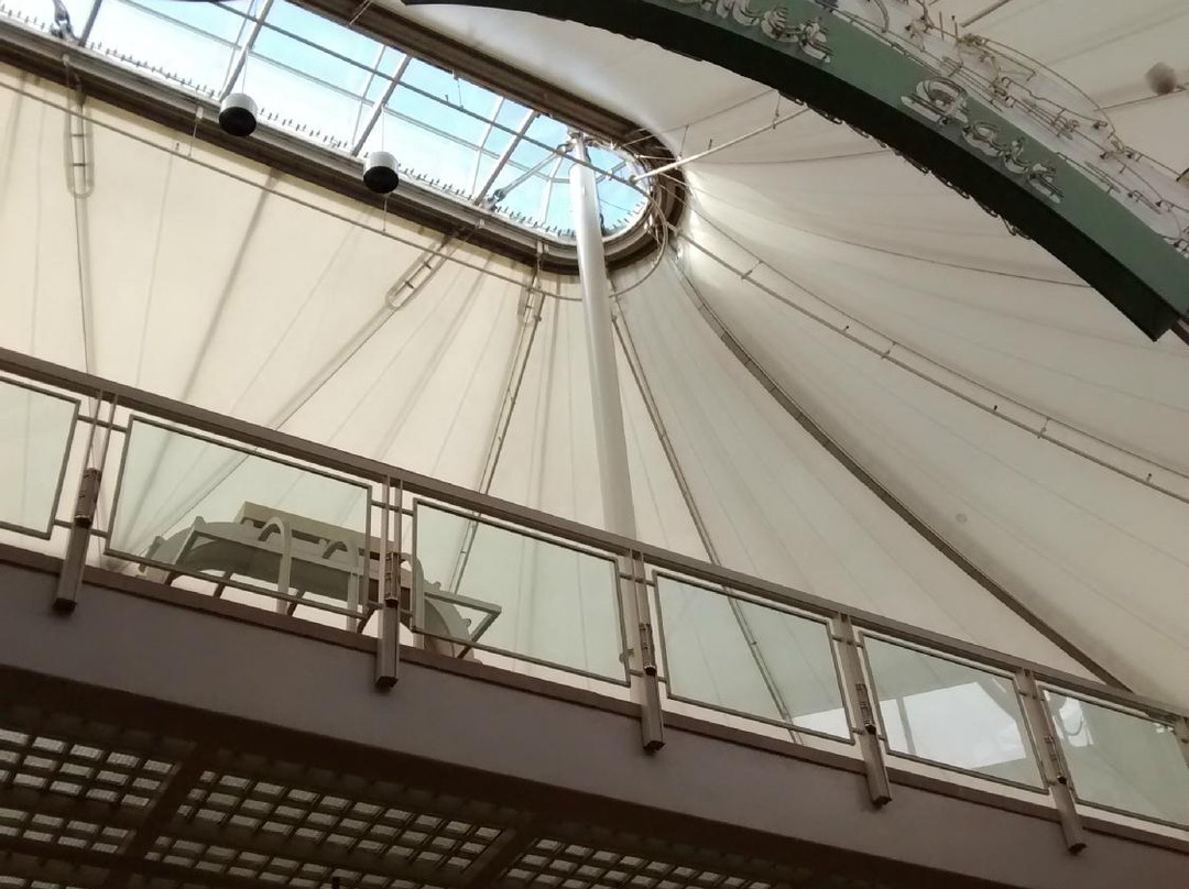 舍维花园购物中心-多伦多必去景点