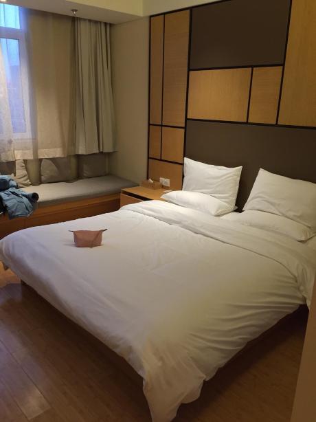 全季酒店(太原五一路店)-客卧