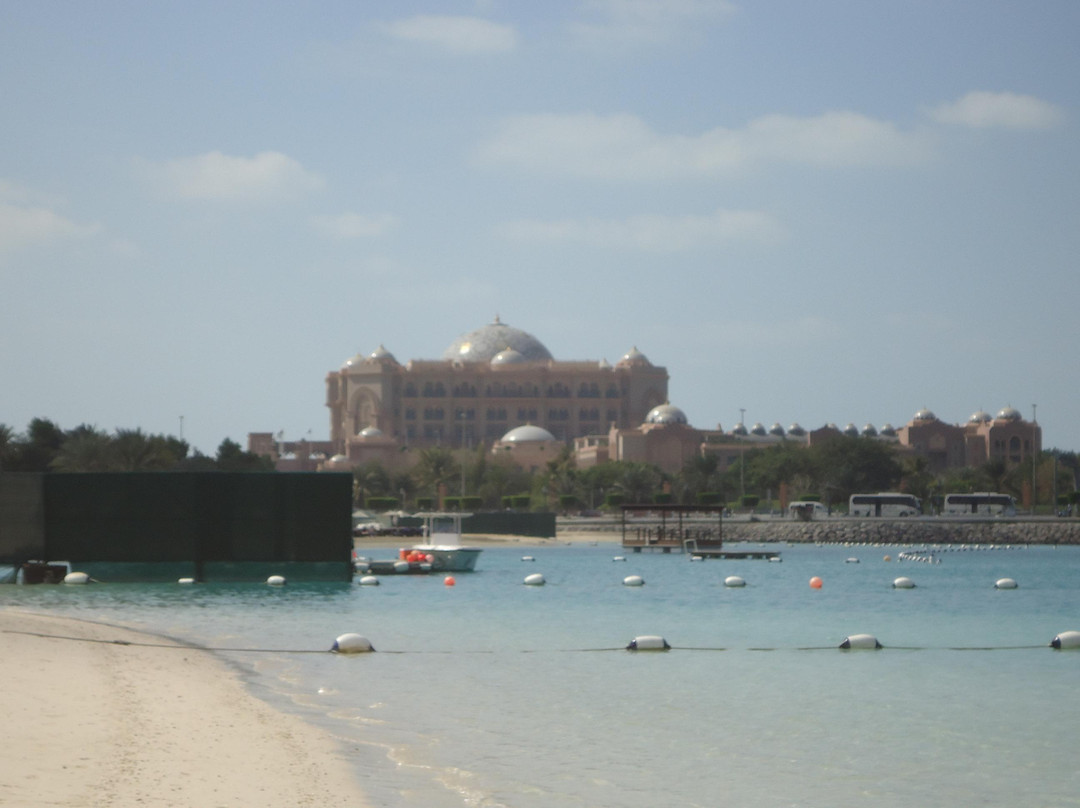 滨海沙滩-阿布扎比必去景点