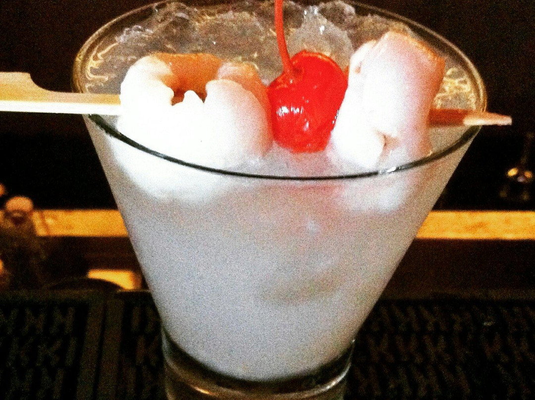 RUI Lounge & Bar-泗水必去景点