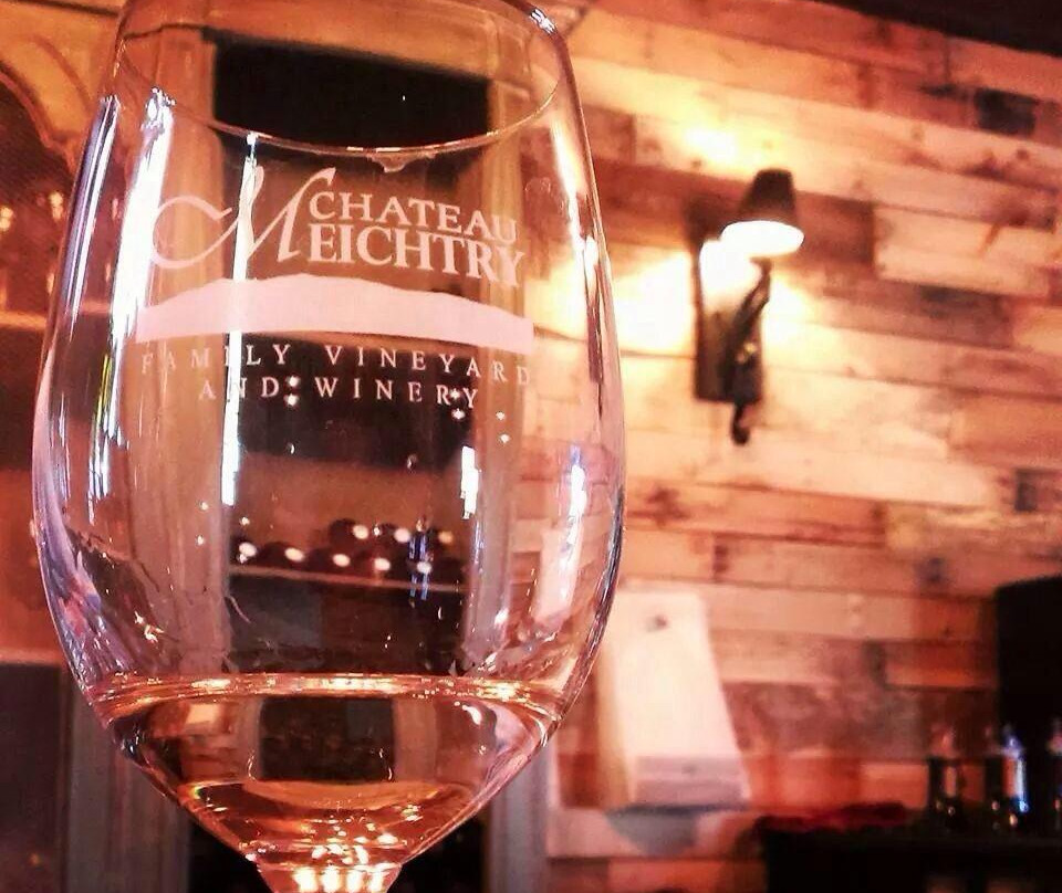 Chateau Meichtry Family Vineyard and Winery-Talking Rock必去景点