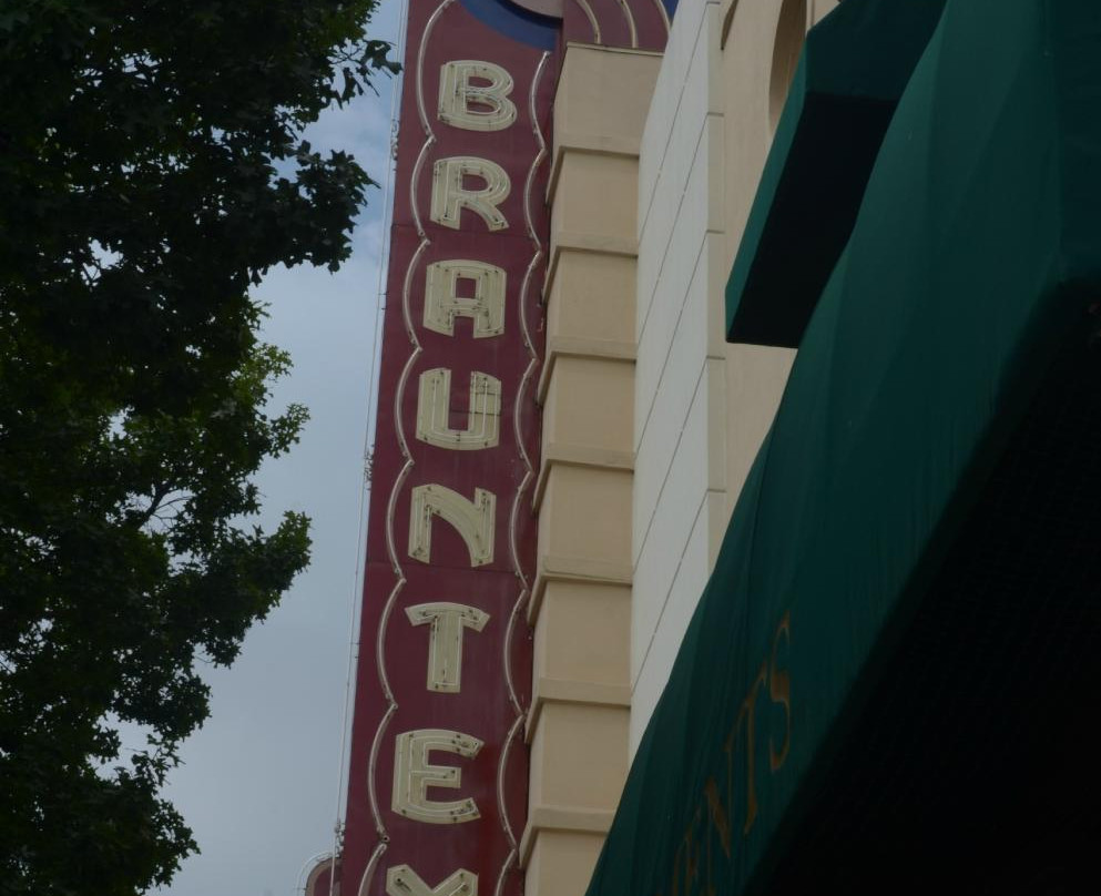 The Brauntex Performing Arts Theatre-新布朗费尔斯必去景点