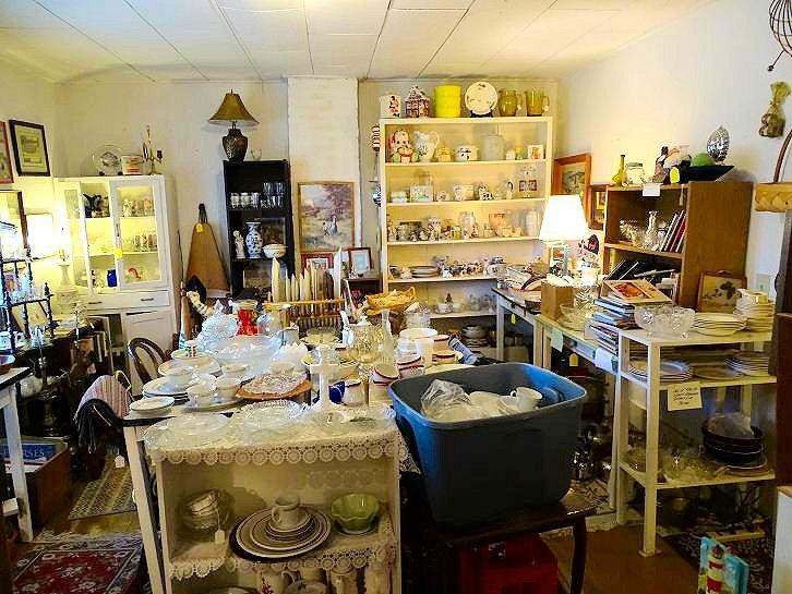 This Old House Antiques景点图片