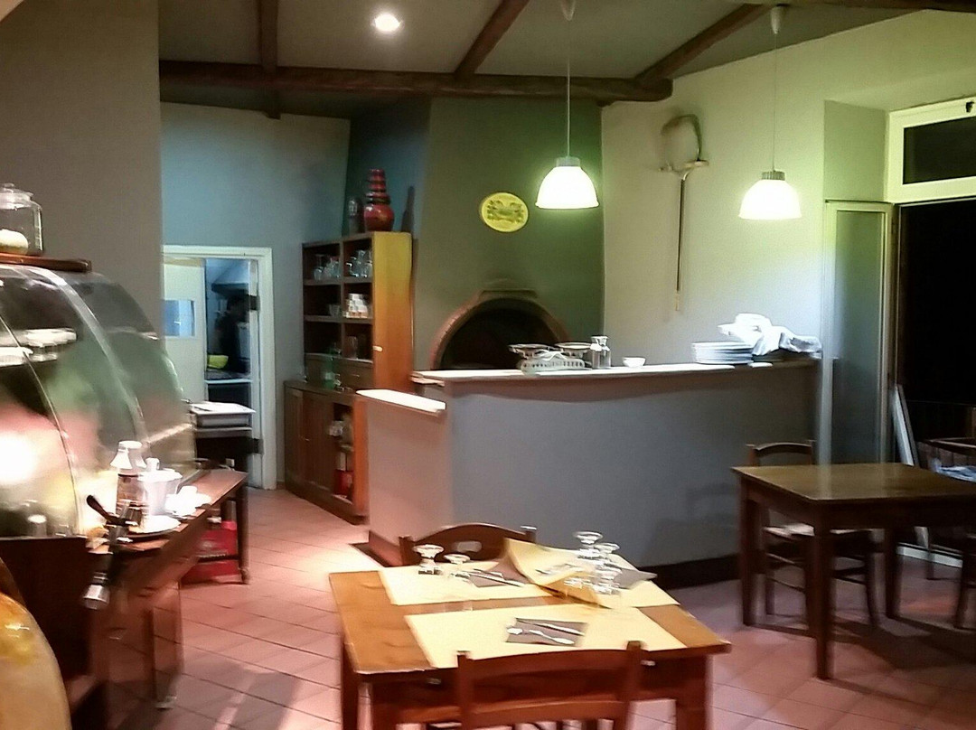 Anguillara Sabazia餐馆和美食-Il Vecchio Salus
