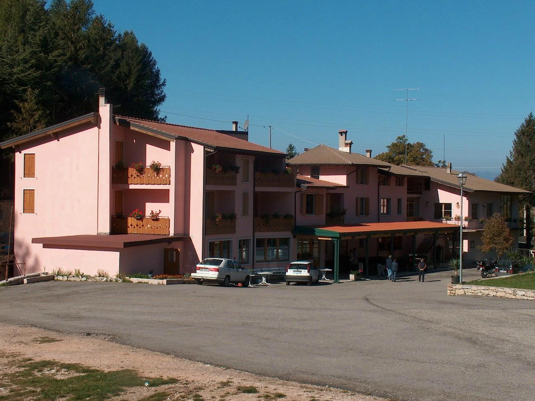 Hotel Edelweiss主图