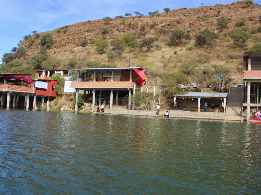 Lago San Jacinto-塔里哈必去景点
