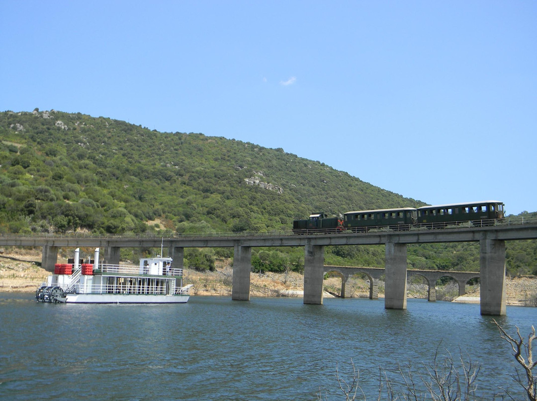 Incantos - Escursioni in Trenino Verde e Battello stile Mississippi sul Lago Liscia e Flumendosa