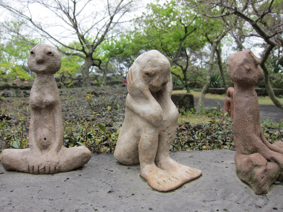 Kim Younggap Gallery Dumoak-西归浦市必去景点