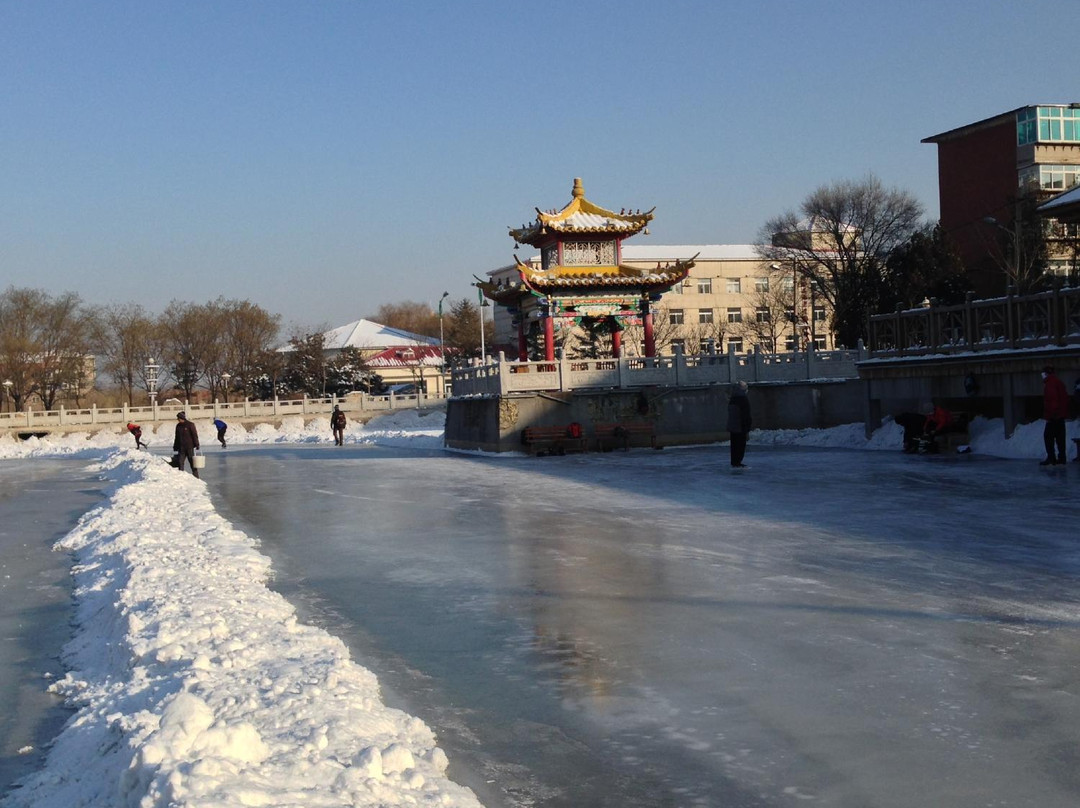 辽阳白塔公园-辽阳县必去景点