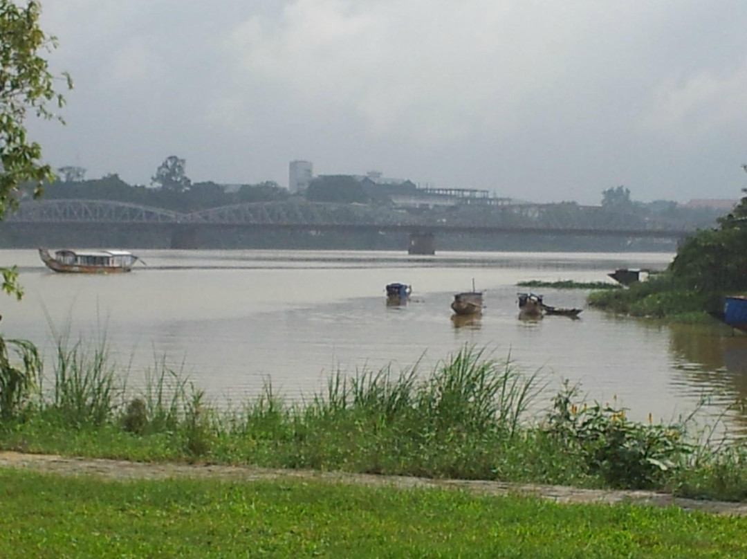 Truong Tien Bridge-顺化必去景点
