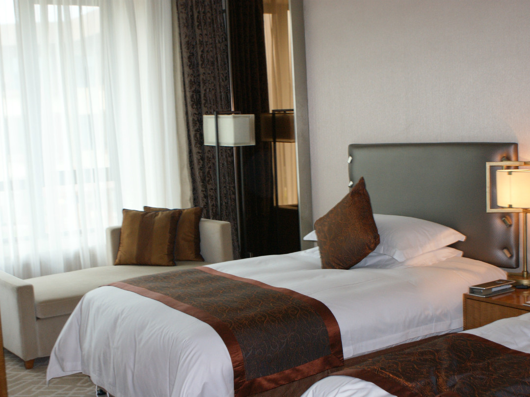 锦鹏生态酒店主图