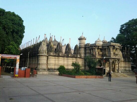 Hathee Singh Jain Temple景点图片
