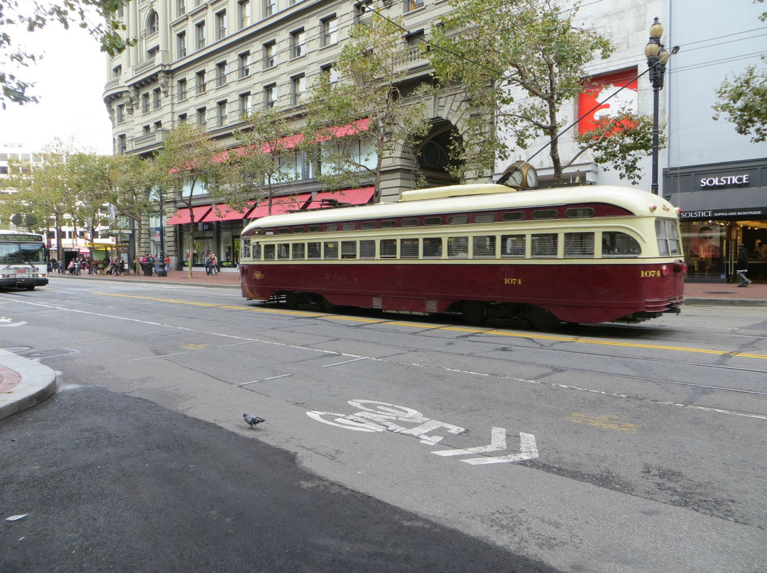 Historic Streetcars景点图片