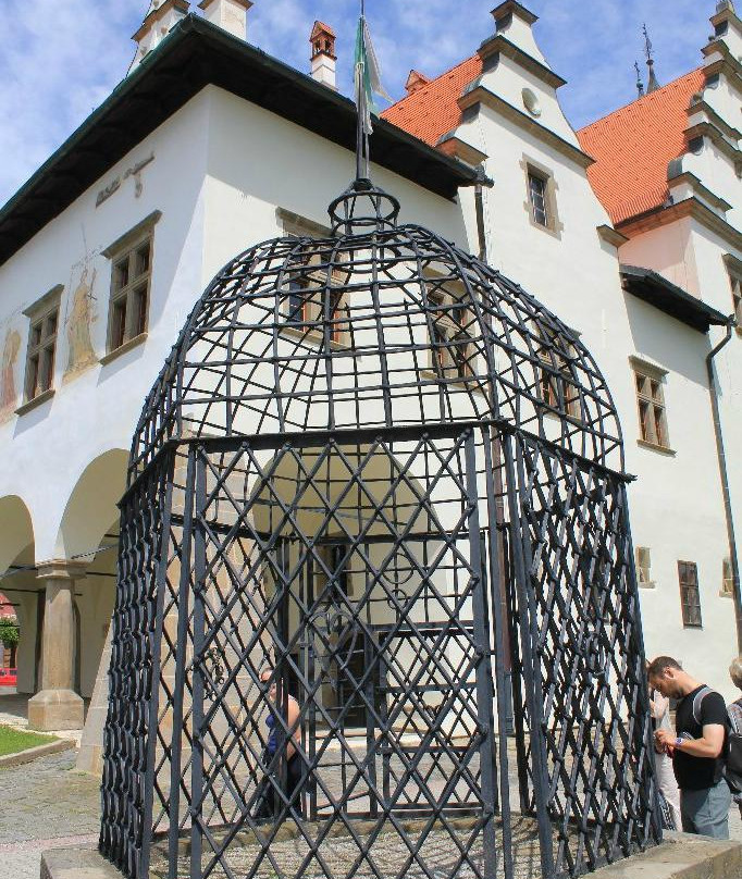 Cage of Shame-Levoca必去景点
