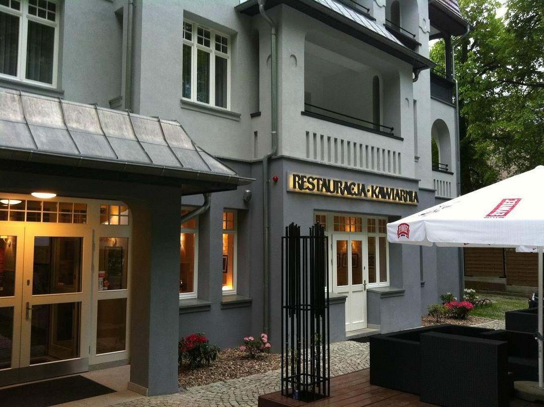 Polanica Zdroj餐馆和美食-Restauracja Villa Polanica